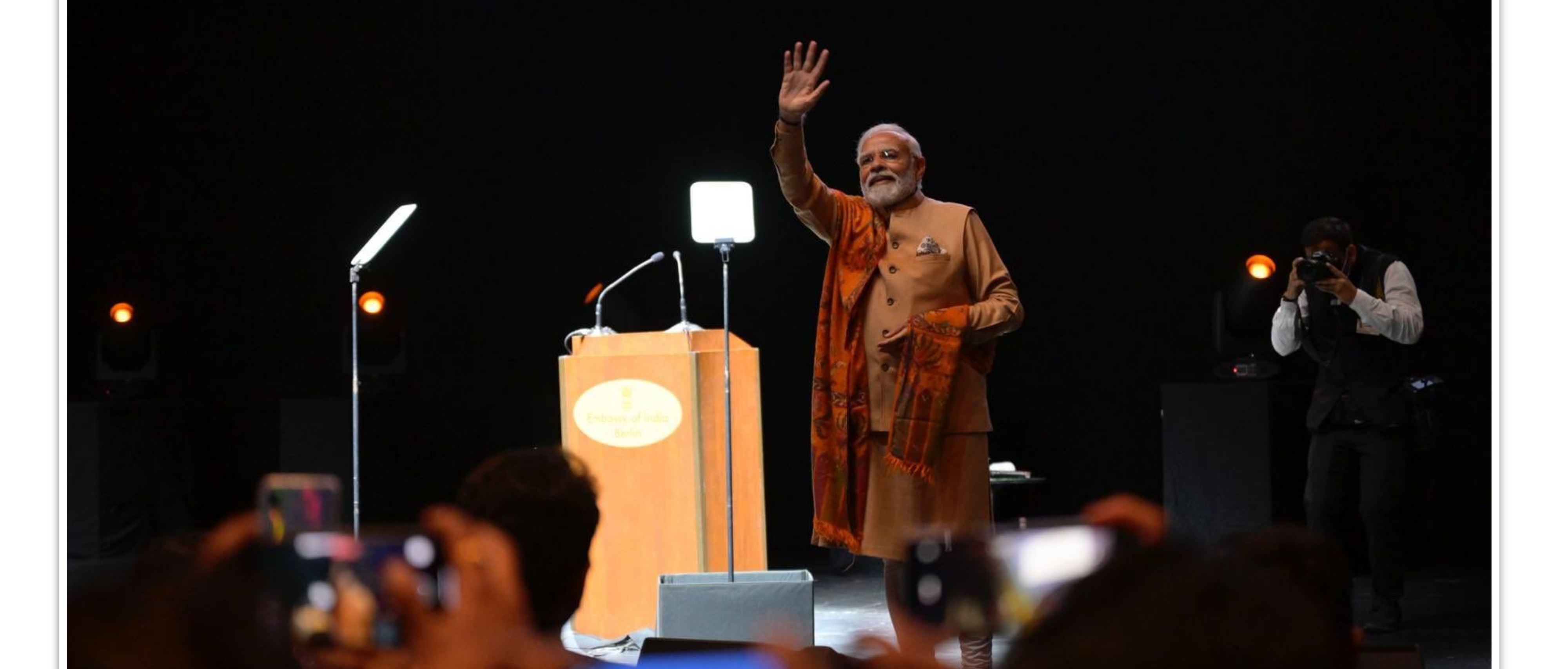  Prime Minister Shri. Narendra Modi addressing the Indian community during the 6th India-Germany Inter-Governmental Consultations
